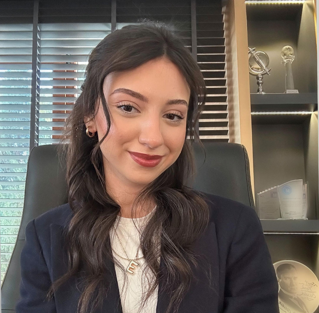 Ece Nur ÖZSELEK